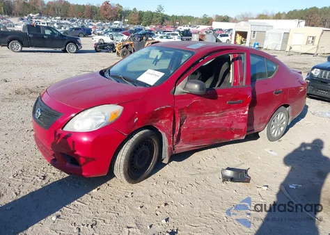 2014 Nissan Versa 1.6 S+ z USA, uszkodzony, nr VIN 3N1CN7AP4EL859625